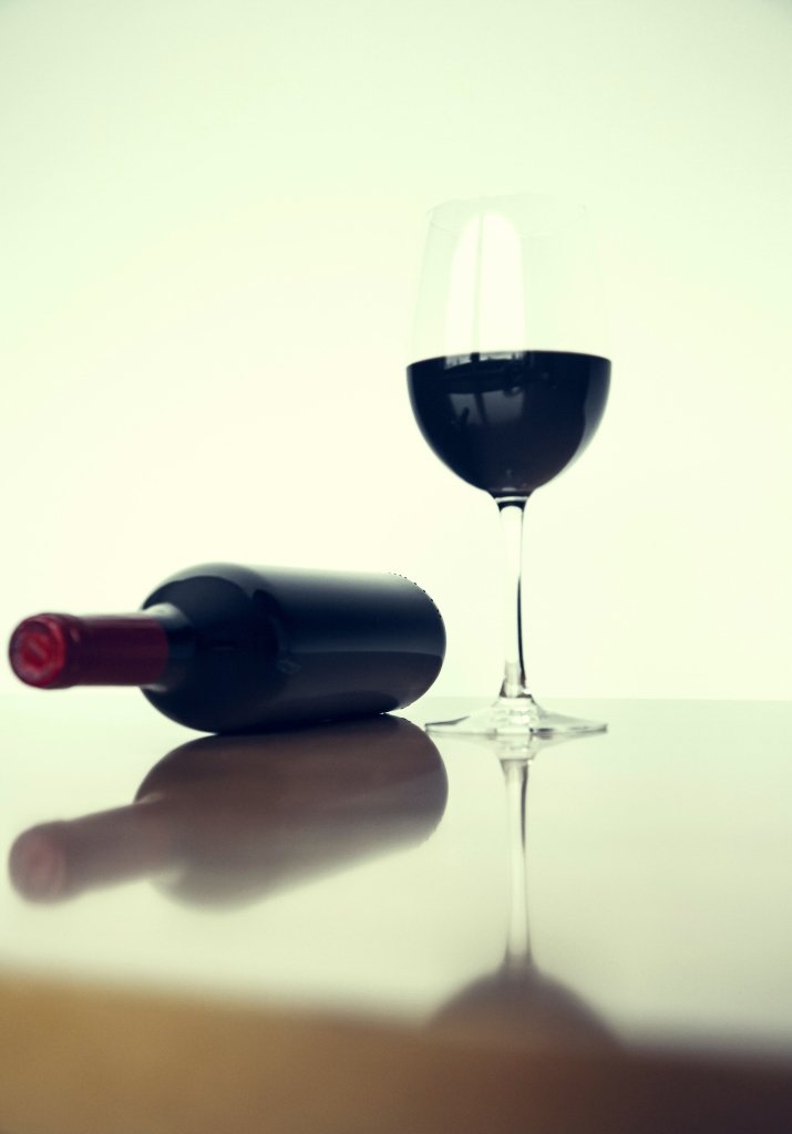 "Putting on the Reds" Case - In The Cru