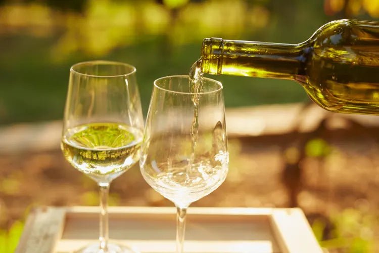 Why White Wines Are Great For Summer - In The Cru